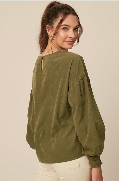 OLIVE TEXTURED O-RING TOP