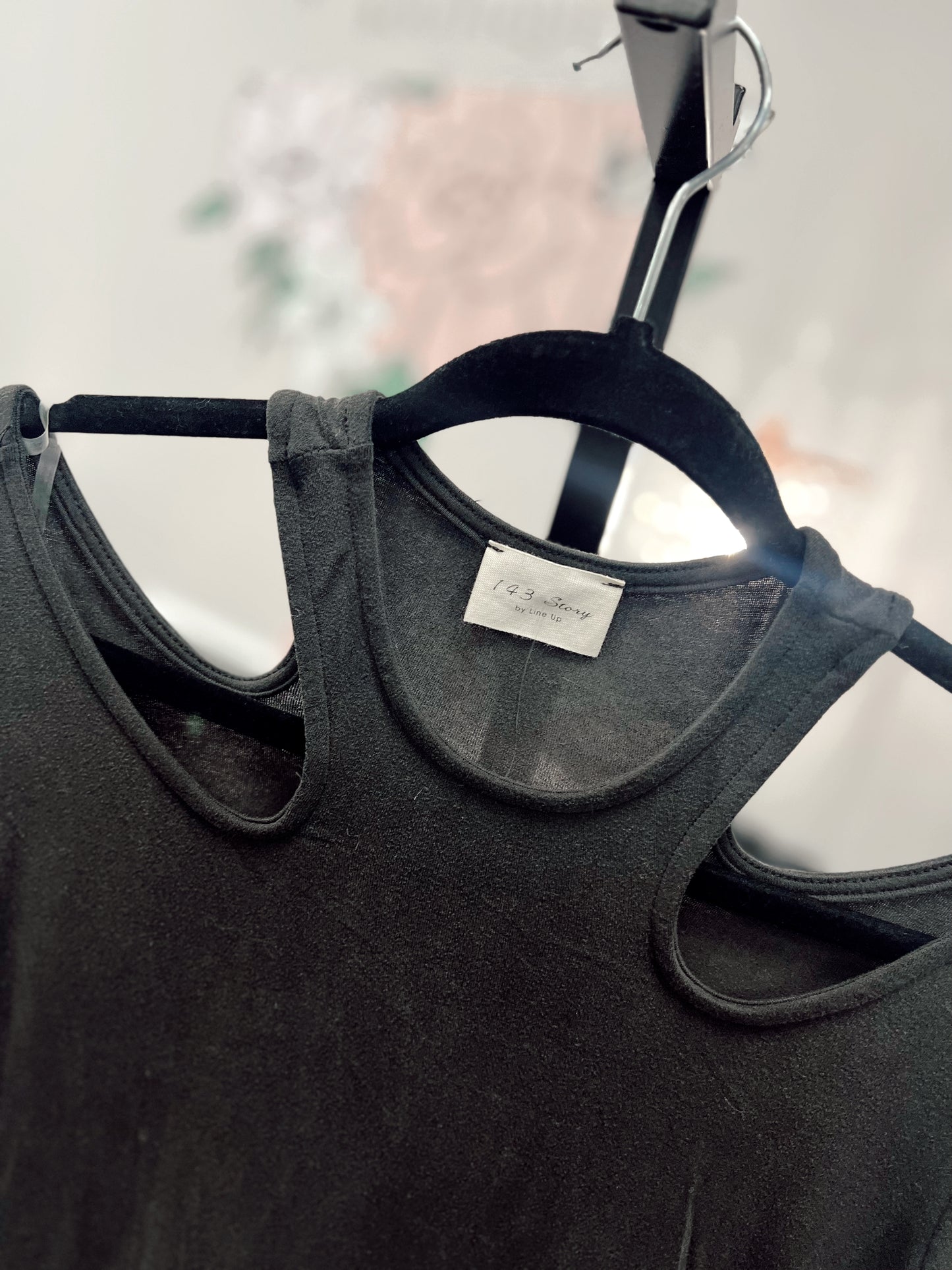 GRAY CUT OUT TOP (Medium)